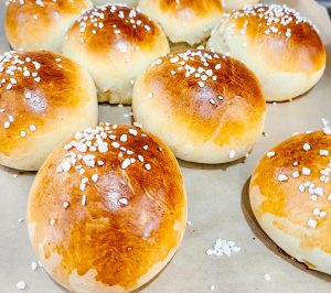 Baked buns
